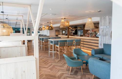 Newland's - Photo 30