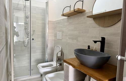 HOST4U - Vista Valle a pochi passi dalla Stazione e Centro di Imperia - Foto 6