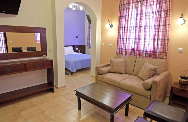 Minos Pension - Photo 30