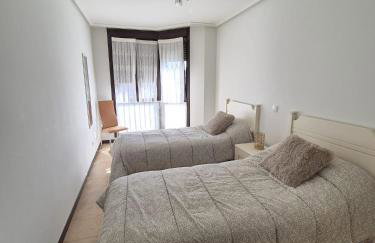 Dúplex 3 habitaciones y 2 baños Fantásticas vistas al mar - Photo 7