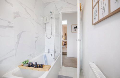 White Marble Residence Free Parking 12PPL - Foto 44