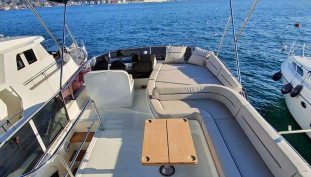 Luxury cruise on the Bosphorus