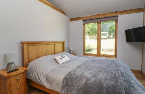 Ulverston House Annex - Photo 10