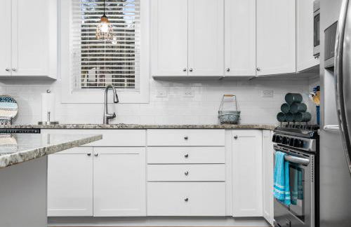 The Heart of TC 2BDR Ground Floor Condo in Downtown TC 2846 - Foto 11