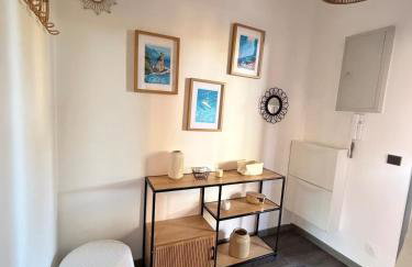 Studio terrasse au Port dHyères, Piscine, parking - Foto 6