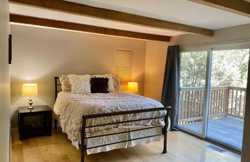 Modern 6 bedroom retreat, stunning lake views, close to village! - Foto 15