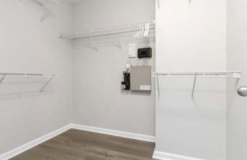 5-Bed Gem Close to Duluth Fun Sleeps 16 - Foto 20