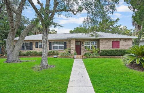 Onyx House King Size Beds Bikes Games Wine - Foto 5