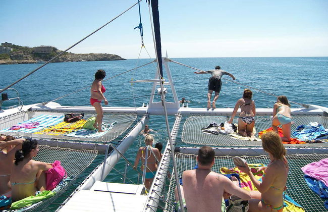 Catamaran Cruise - Photo 7