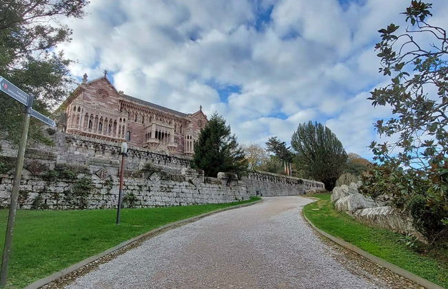 Comillas & Gaudí Capricho Guided Tour - Photo 5