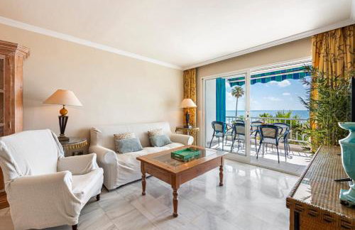 RgHost-Apartamento España en Paseo Marítimo - Foto 16