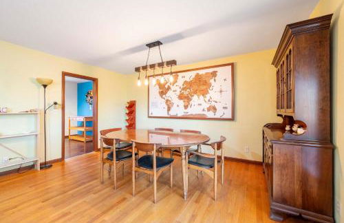 Spacious 4BR Home with BBQ Yard Near Golf Course - Foto 5