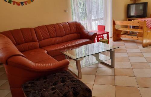 Duży dom letniskowy - bliźniak nad jeziorem Skarlińskim I 180m od jeziora I łódka wiosłowa w cenie - Foto 9