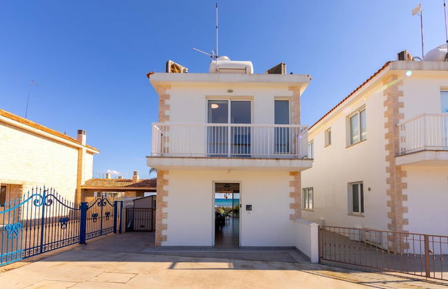 Ayia Thekla Seafront Villa Dagi - Foto 51