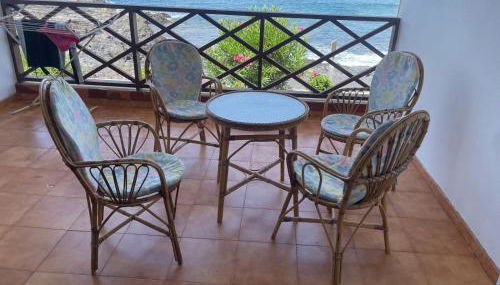 Max Neptuno 1st Line Beach Ocean View Apartment - Foto 3