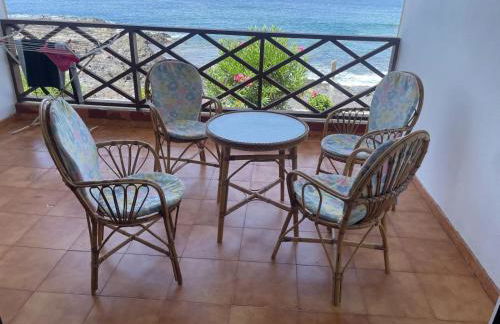 Max Neptuno 1st Line Beach Ocean View Apartment - Foto 3