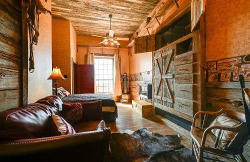 Western-Themed Decatur Studio on Main Street! - Foto 10