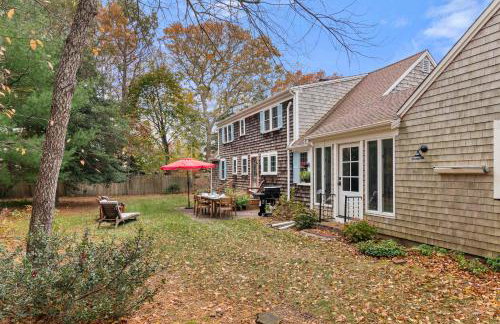 Game Room Central AC 4 mins to Craigville Beach - Photo 34