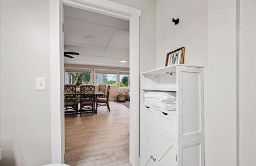 Whitewaters-Main plus Genoa on Oneida Lake - Sleeps 19 - Photo 23