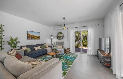 Stunning Countryside Villa w Private Garden & Pool - Foto 16