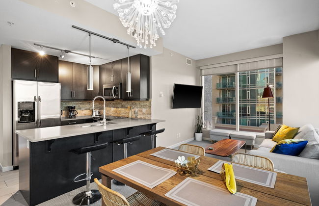 GLOBALSTAY. Modern Downtown Condos. Free parking - Photo 37