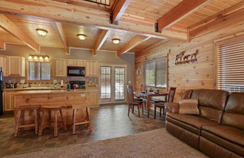 Rimfire Refuge by KABINO Hot Tub Fire Pit Sauna PS3 Grill WiFi Loft - Foto 11