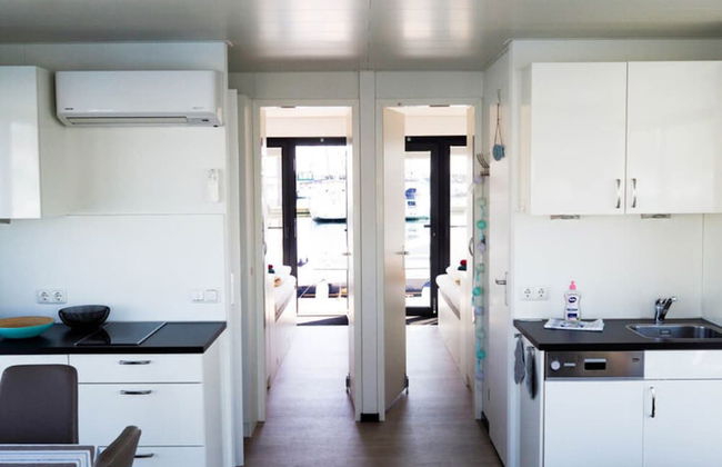 Hausboot in Boltenhagen - Photo 3