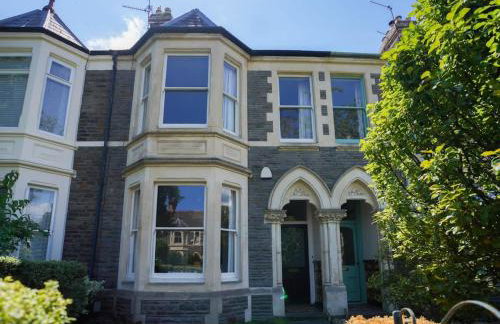 Spacious 4 Bedroom Character Home in Pontcanna - Foto 2