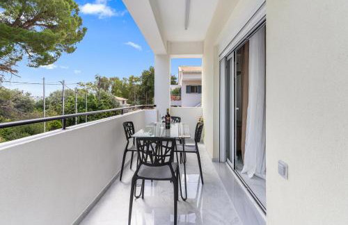 Miralis Apartments - Photo 5