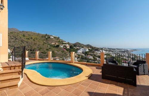 Chalet con vistas al mar y piscina - Foto 17