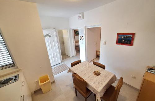 Sunny Bi-Pi Apartment - Photo 29