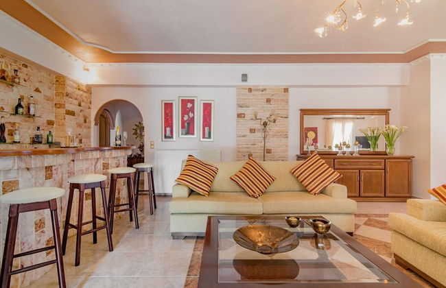 Fontana Holiday Home - Photo 9