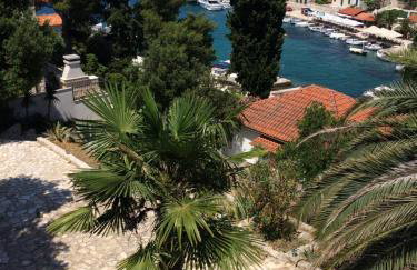 Apartment in Maslinica 70m from the sea - Photo 75