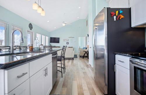 Splash Spacious 3BD 3bath Beachfront! Steps to Beach! - Photo 16