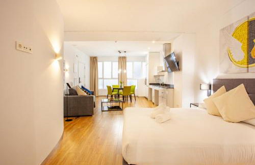 MyFlats Luxury Downtown - Photo 34