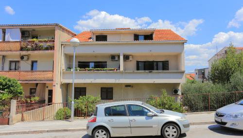 Apartments with WiFi Split - 18336 - Foto 2