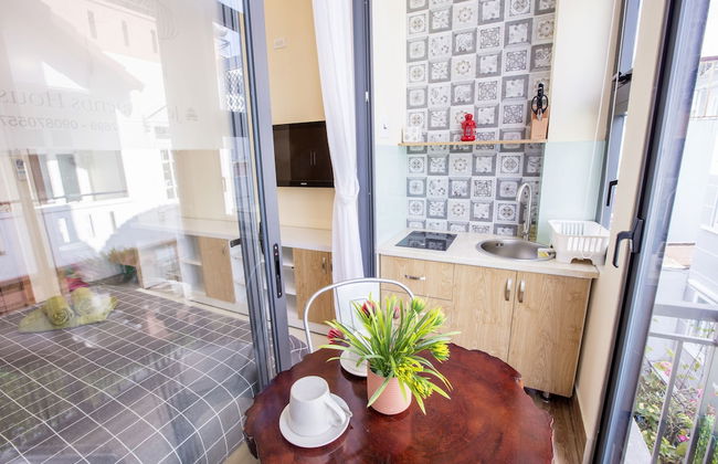 Jen & Friends House - Photo 5