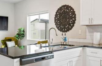 New 2 Bd 2 Bth Near Perry Dist and Downtown - Foto 9