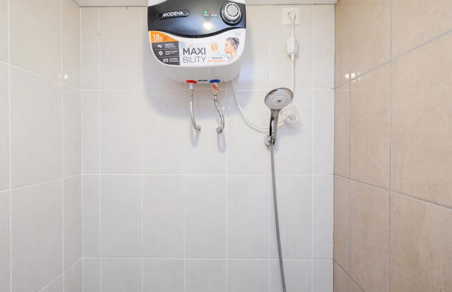 Comfort And Modern 2Br At Royal Heights Apartment - Foto 16