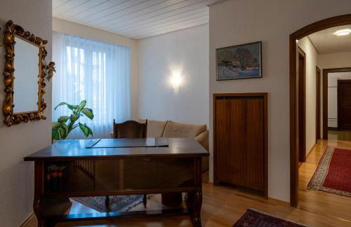 NEU - 4 Zimmer, 4 Betten, 5 Min zum HBF, Terrasse, 160qm - Foto 27