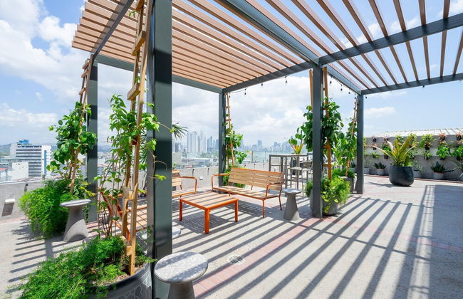 Cozy 1BR With Balcony in Santa Ana - Photo 41