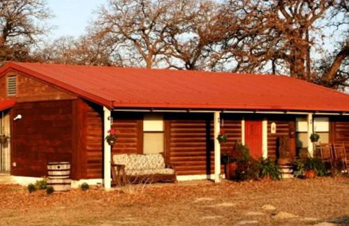 Pet-Friendly Accommodation on a Ranch in McDade, Texas - Foto 1