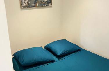 Hauteurs de Toulon : Charmant studio piscine - Foto 12