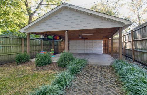 Perfect for Groups - Fenced-In Yard Pet Friendly - Foto 27