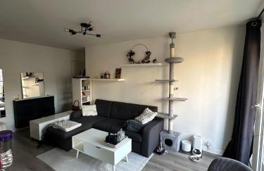 Superbe appartement au pied du RER A et U Arena - Foto 1