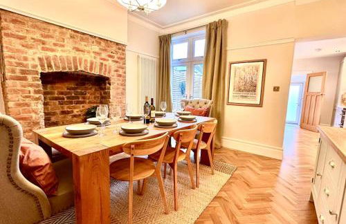 Windsor Coastal Retreat Whitley Bay Sleeps 9 - Foto 25