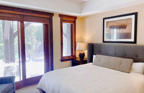 Luxury Northstar Home| hot tub| walk to ski lifts - Foto 15