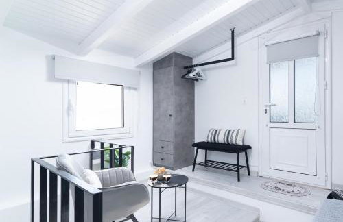 Kalamaki-Sunset - Scenic Sunset & Sea Views - Steps from Shore! - Foto 12