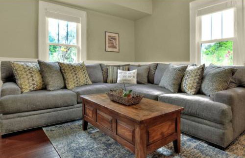 Charming Historic 2-story Carriage House located in Downtown Lakeland walking distance from FSC! - Foto 16