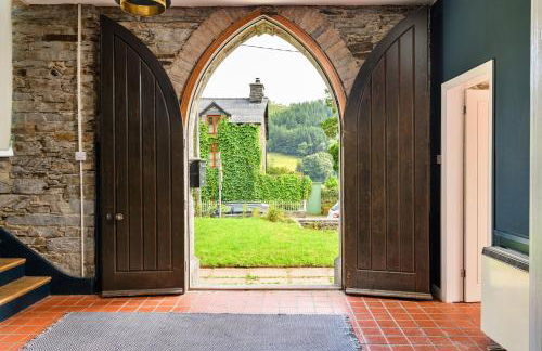 Finest Retreats - Luxury Converted Chapel with Hot Tub & Games Room - Photo 16